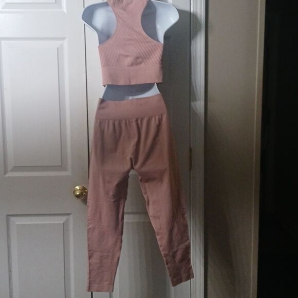 Nova Sports light mauve  2pc set sports bra legging set  Sz M  NWOT - Picture 6 of 10